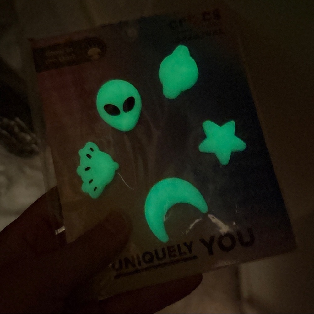 CROCS Glow-in-the-Dark Jibbitz Charms Set